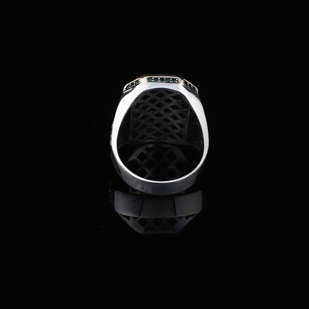 Lion Jade Gemstone Signet Ring for Men - Handcrafted 925 Sterling Silver Jewelry with Custom Animal Design - Ring with Silver Polishing Cloth Gift
