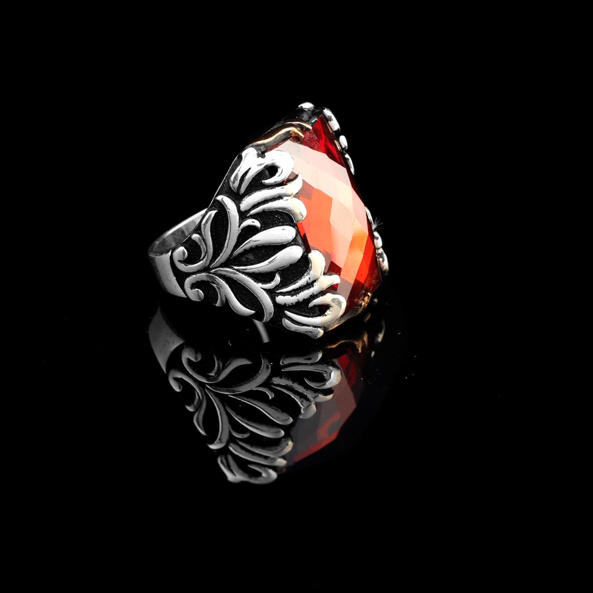 Men's Garnet Ring in 925 Sterling Silver