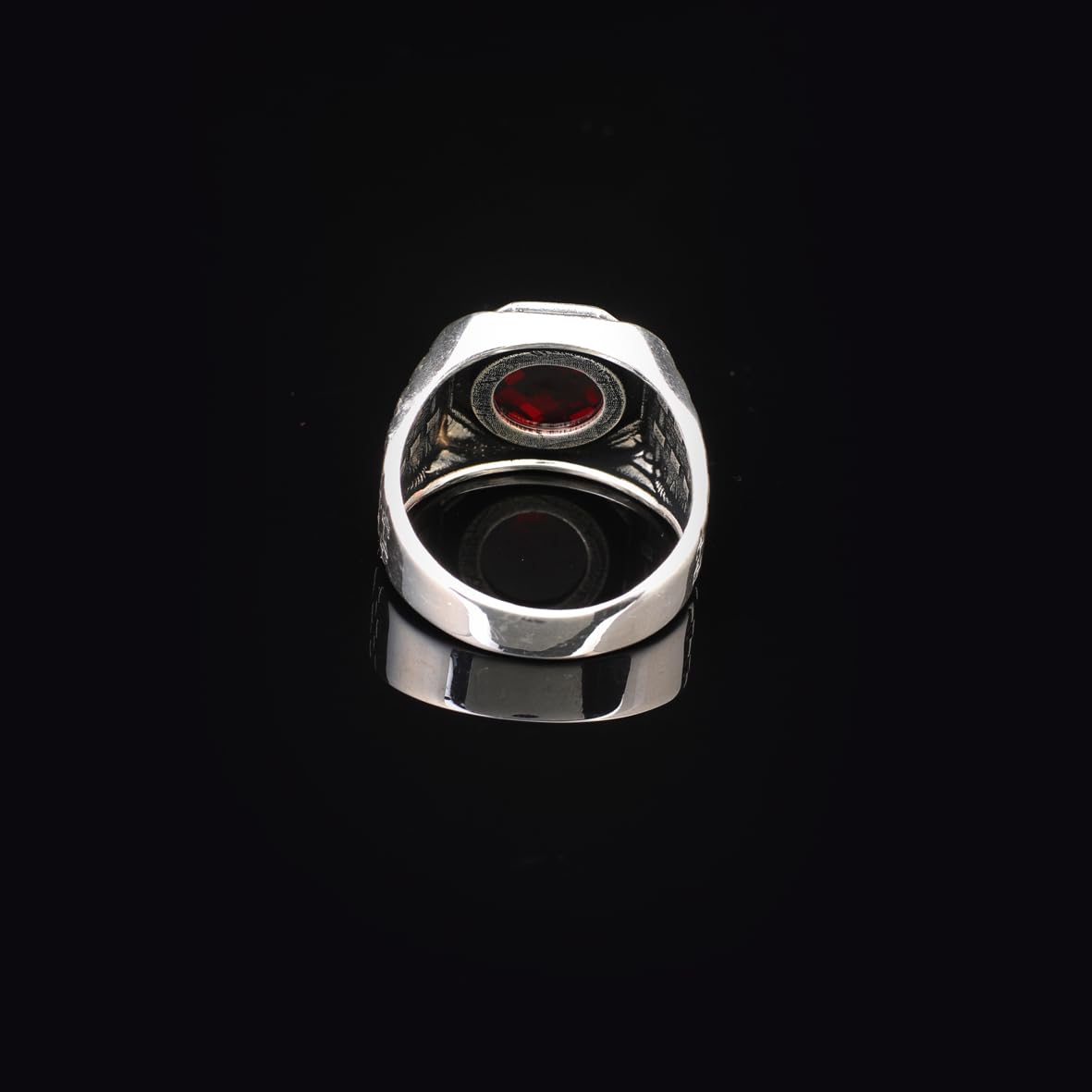 Handmade Garnet Gemstone Round Stone Watch Band Model Ring for Men Vintage 925 Sterling Silver