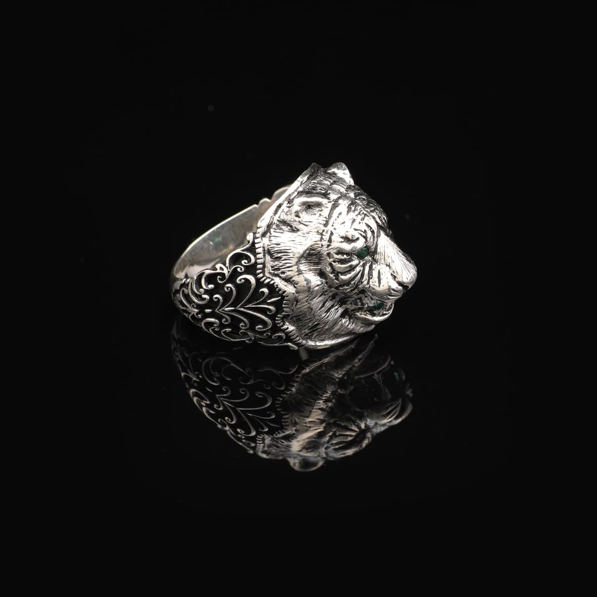 Vintage Tiger Ring with Micro Jade Gemstone - 925 Sterling Silver Men's Ring