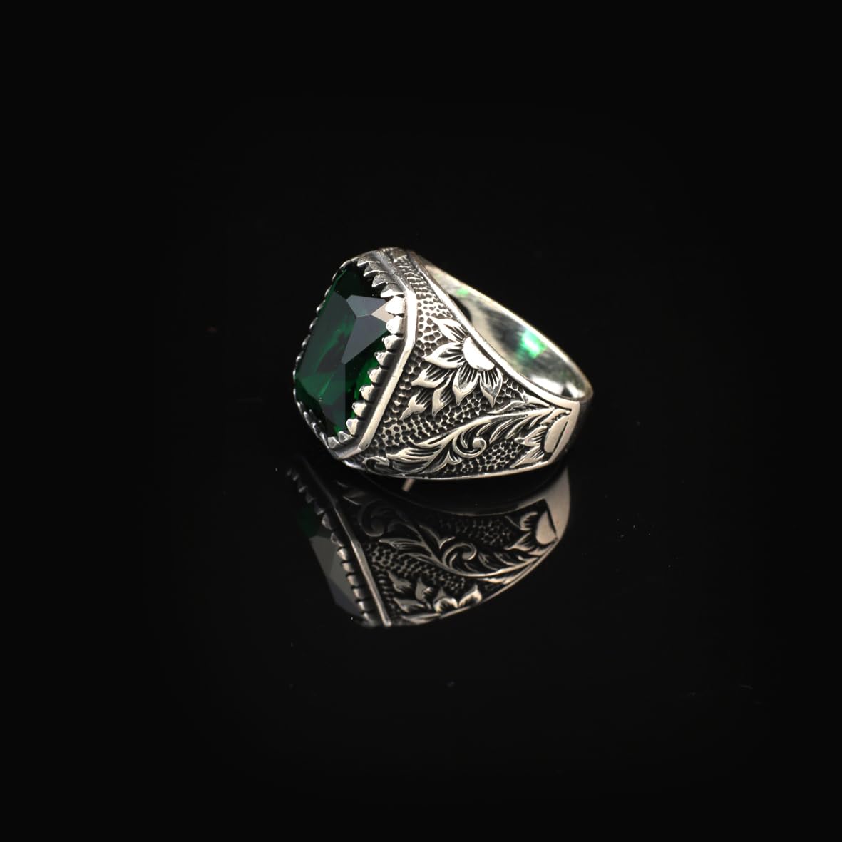 Handmade Emerald Gemstone Engagement Ring for Men Vintage 925 Sterling Silver