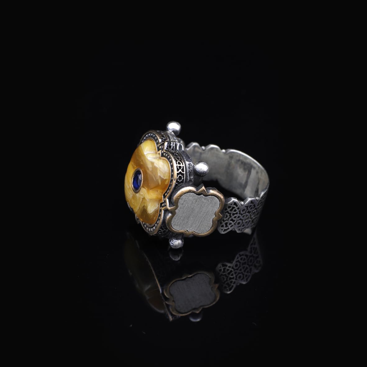 Handmade 925 Sterling Silver Men's Ring with Squeeze Amber & Blue Sapphire