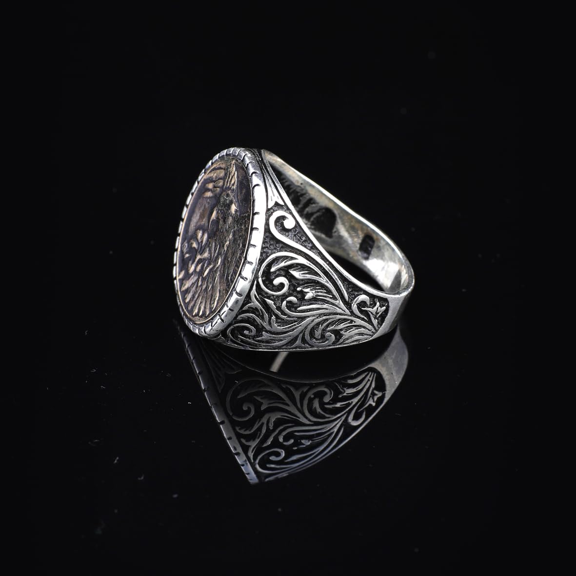 925 Sterling Silver Men's Ring - Handmade Eagle Signet Design for Bikers with Custom Animal Motif - Ring with Silver Polishing Cloth Gift