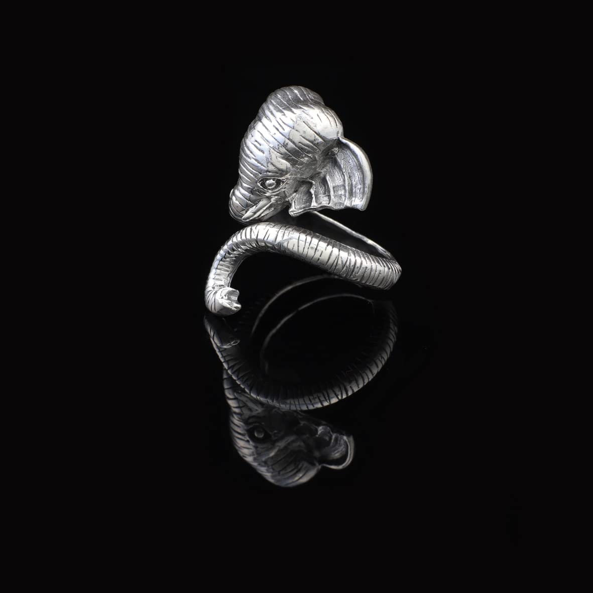 925K Sterling Silver Elephant ring