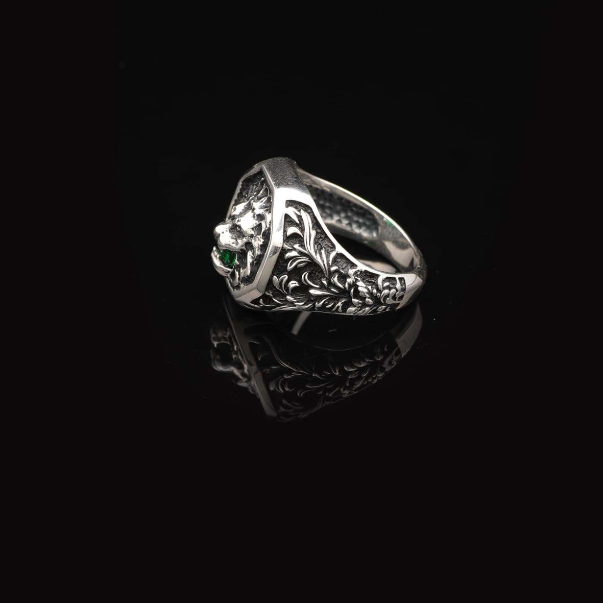 Handmade Vintage Lion Signet Pinky Ring - 925 Sterling Silver Men's Engagement Ring with Micro Jade Gemstone