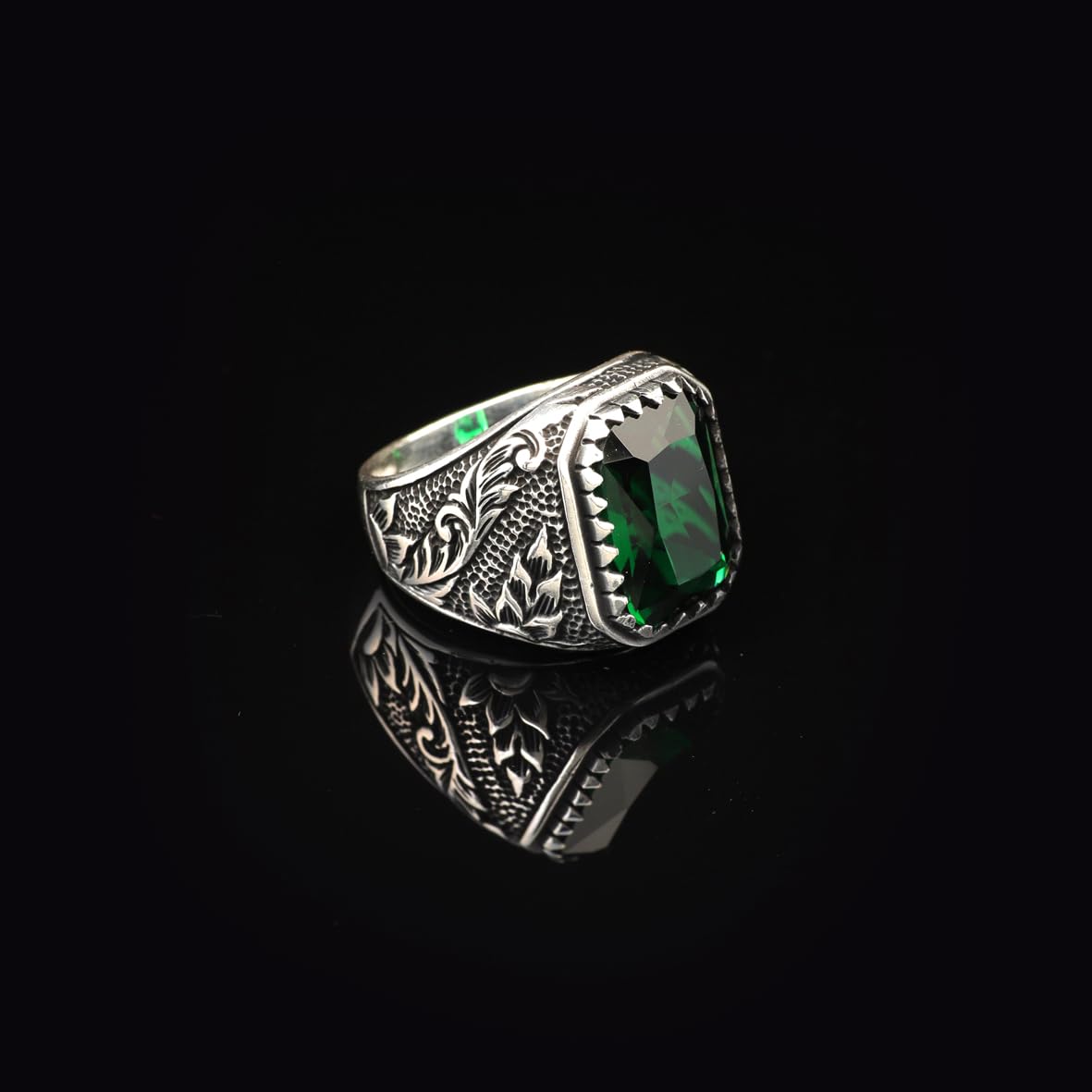 Handmade Emerald Gemstone Engagement Ring for Men Vintage 925 Sterling Silver