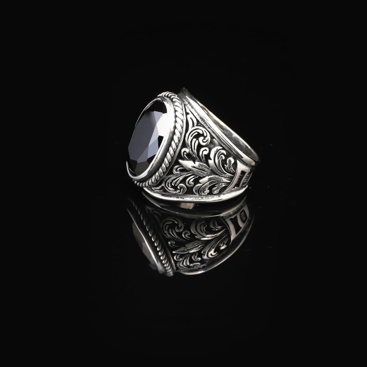 Handmade Onyx Gemstone Oval Stone Engagement Ring for Men Vintage 925 Sterling Silver