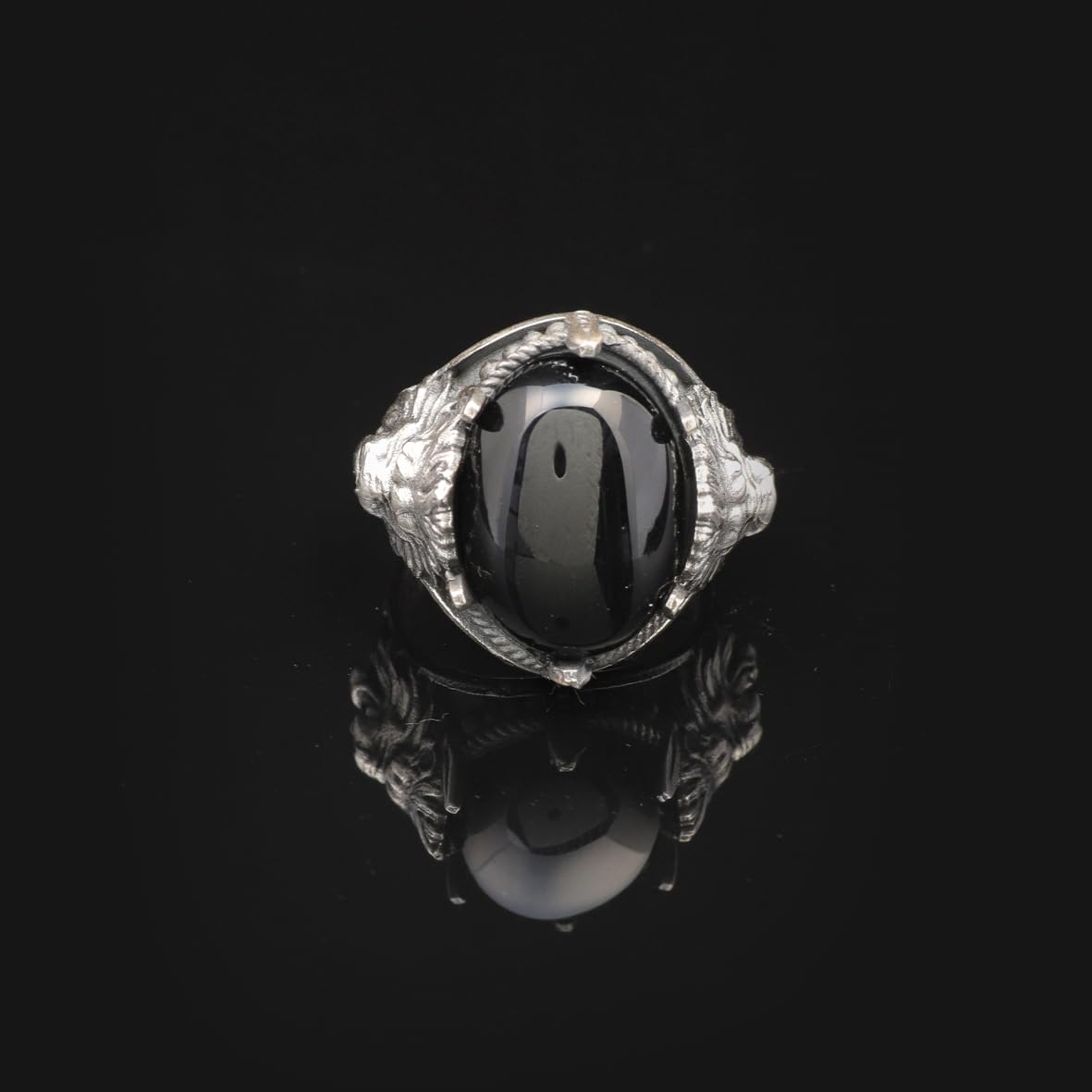 Handmade Black Onyx Lion Signet Ring - Vintage 925 Sterling Silver Mens Ring