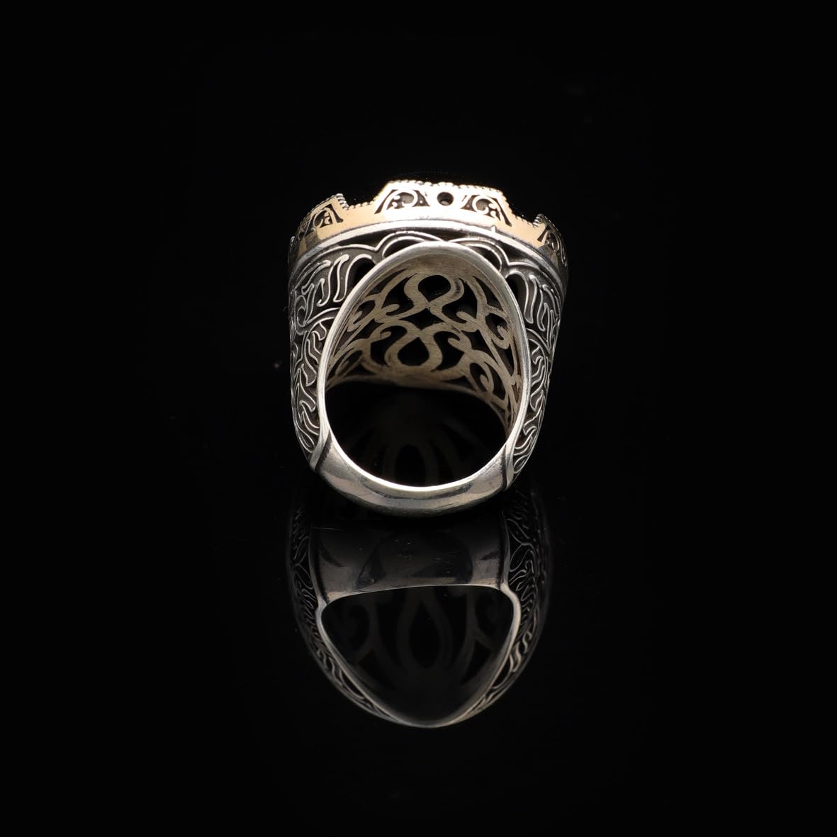 Black Onyx Ring with Large Oval Stone – Vintage Men’s Ring in Polished 925 Sterling Silver