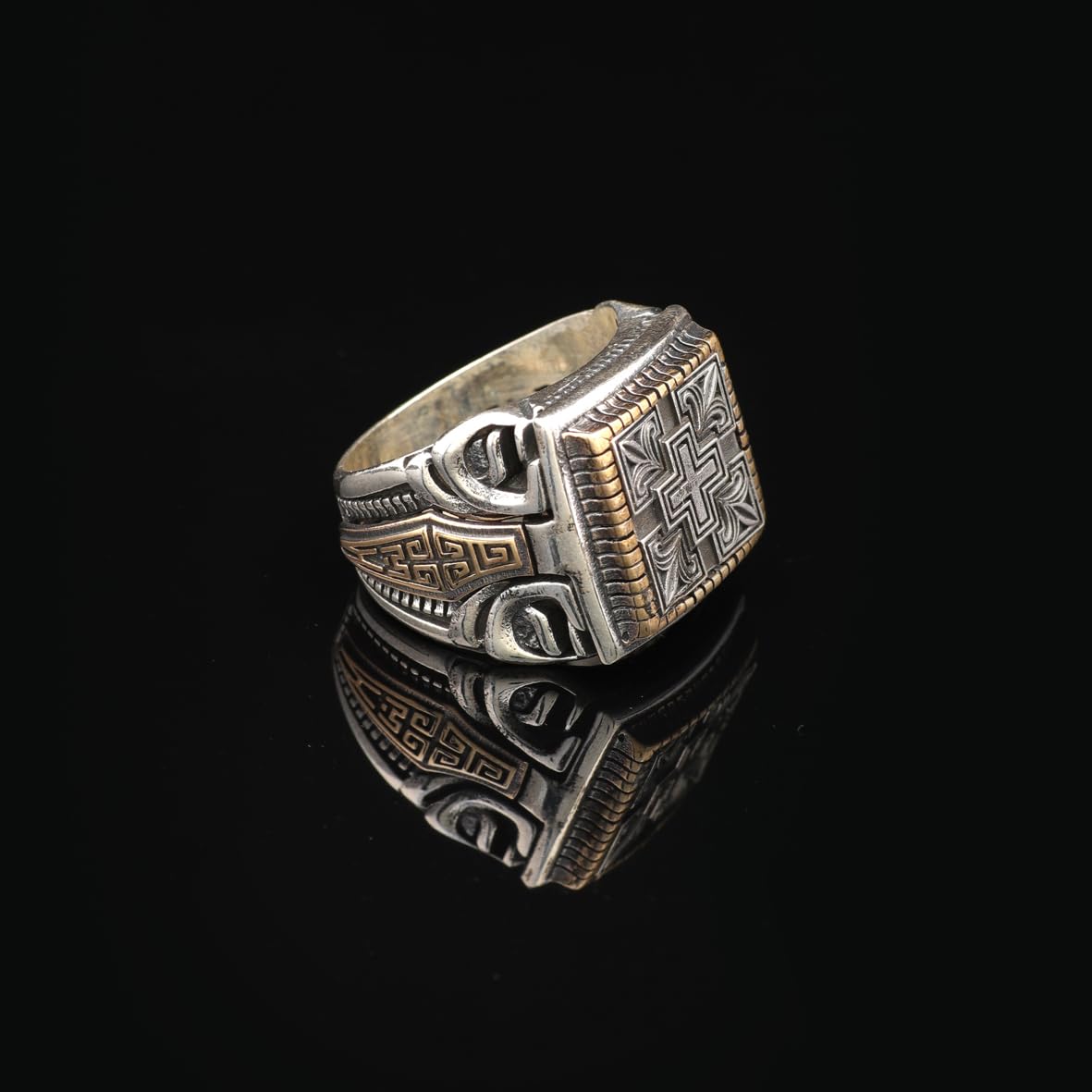 Men's 925 Sterling Silver Cross Signet Ring - Christian Vintage Statement Ring - Polished Handmade Engagement Ring with Custom Engraving - Silver Polishing Cloth Gift Included