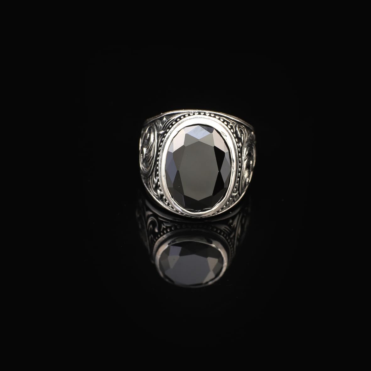 Handmade Onyx Gemstone Oval Stone Engagement Ring for Men Vintage 925 Sterling Silver