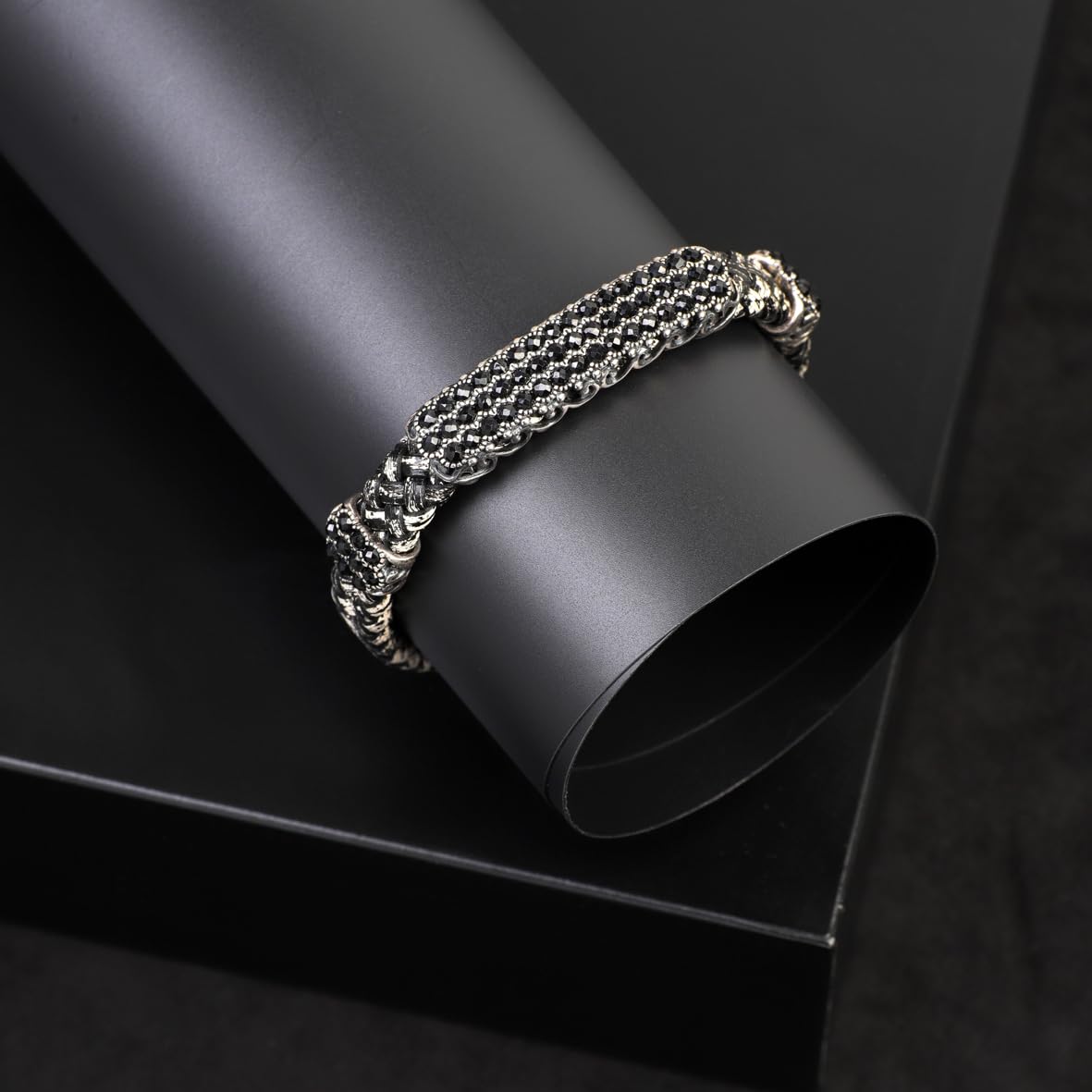 Vintage Men Leather Bracelet with Micro Onyx – Hand-Engraved Sterling Silver Bracelet