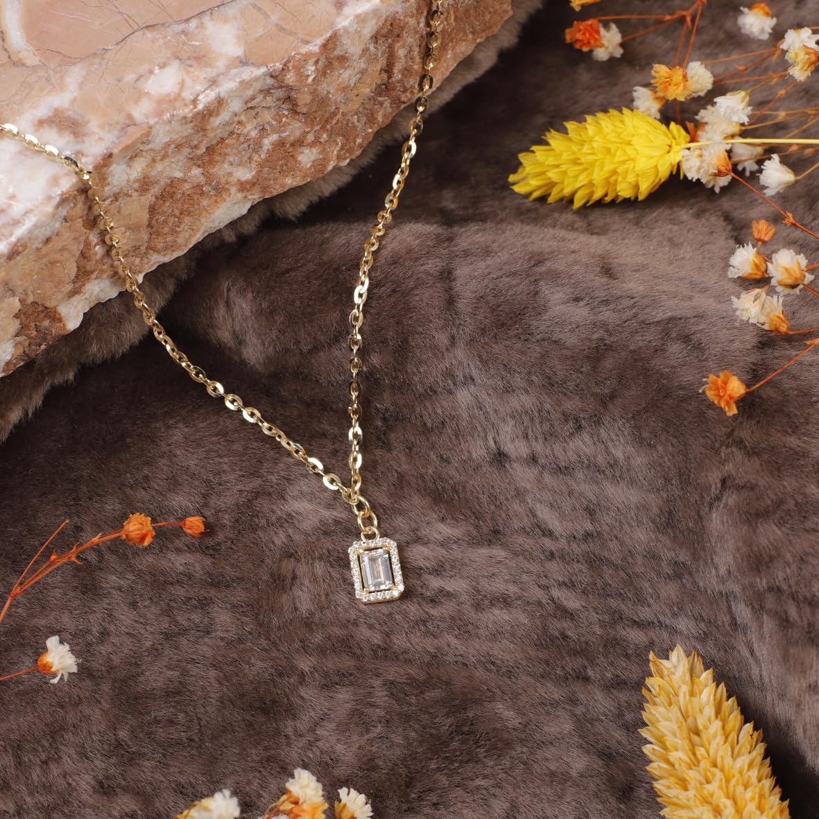Baguette Necklace with Zircon Stone in Gold Plated Sterling Silver - Cute and Aesthetic Necklace - Gold Plated Sterling Silver for Women - Birthday Gifts for Women