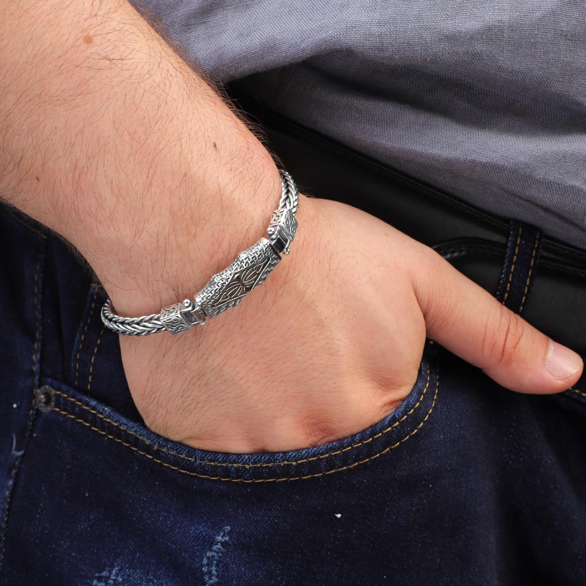 Made to Order Vintage Bracelet – Handmade Sterling Silver Chain Bracelet for Men – Hand-Engraved Gothic Style