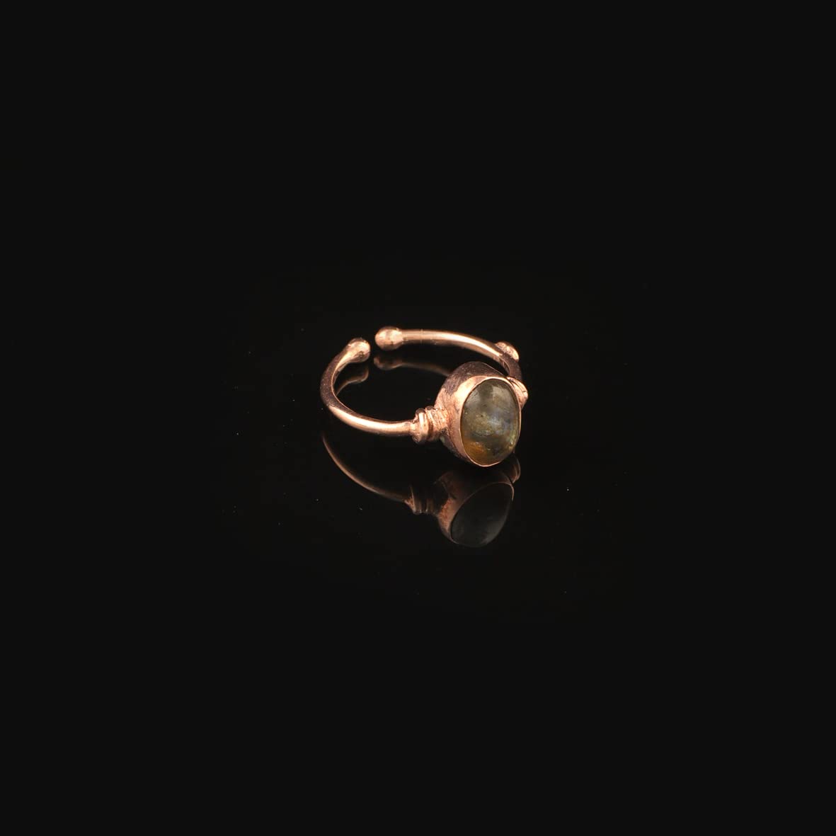 Jewellery Pit Adjustable Labradorite and Rose Gemstone Ring - Handcrafted Statement Ring for Women - Women's Middle Finger Labradorite and Rose Ring