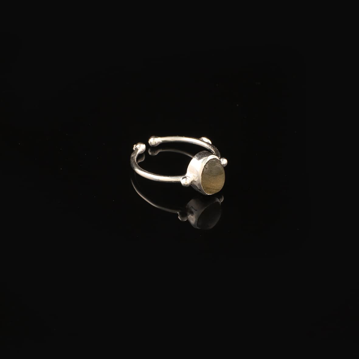 Jewellery Pit Adjustable Labradorite and Rose Gemstone Ring - Handcrafted Statement Ring for Women - Women's Middle Finger Labradorite and Rose Ring
