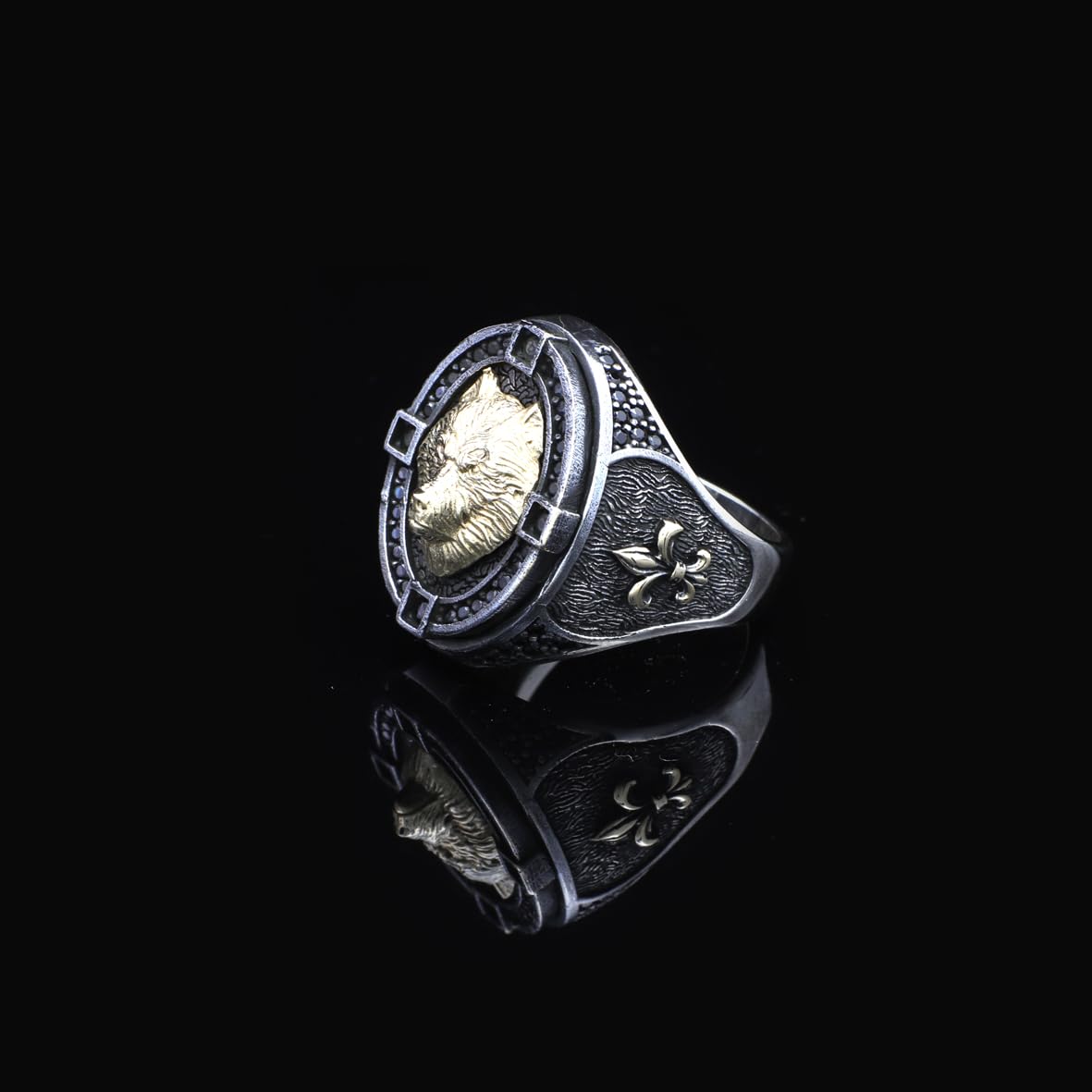925 Sterling Silver Wolf Ring for Men - Men's Wolf Ring - 925 Sterling Silver Jewelry for a Bold Statement - Birthday Gifts
