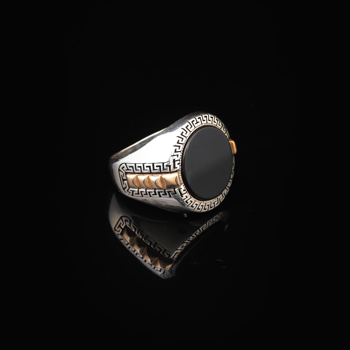 Handmade Onyx Gemstone Round Stone Engagement Ring for Men Vintage 925 Sterling Silver