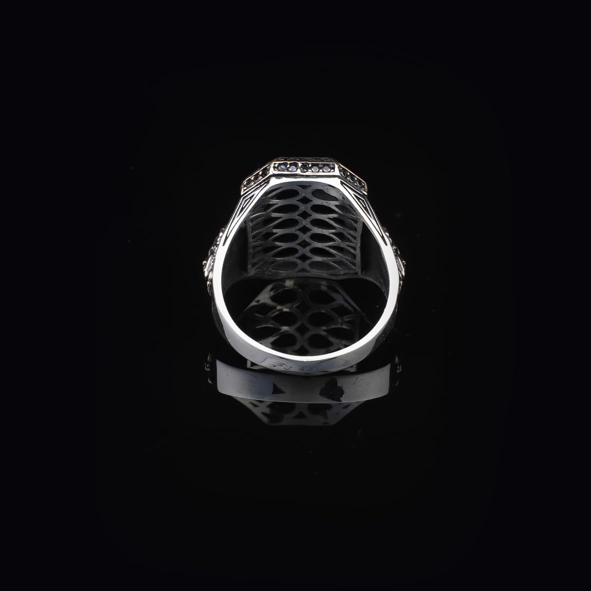 Handmade 925 Sterling Silver Medusa Custom Signet Ring for Men - Mythology Inspired Jewelry with Ring and Silver Polishing Cloth Gift