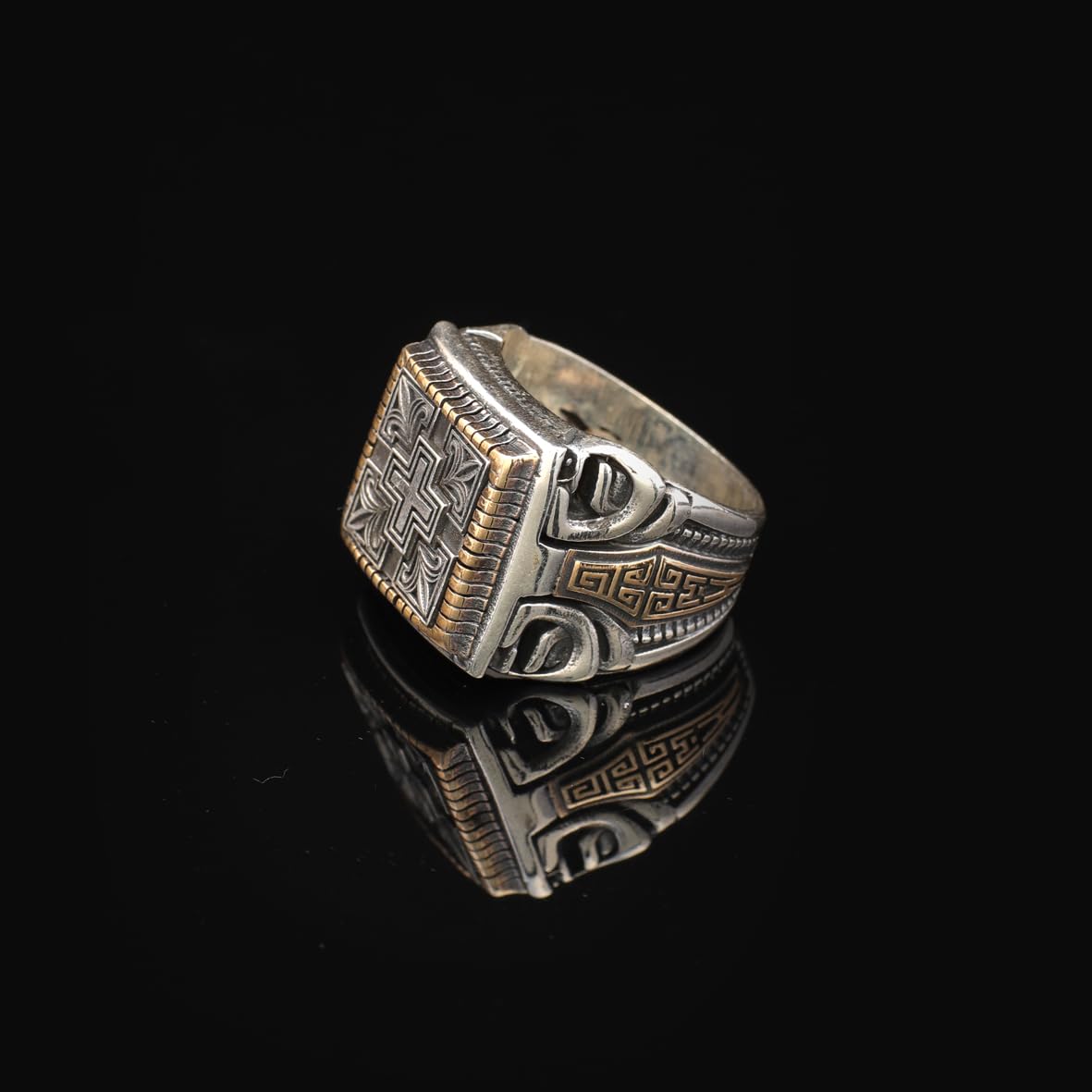 Men's 925 Sterling Silver Cross Signet Ring - Christian Vintage Statement Ring - Polished Handmade Engagement Ring with Custom Engraving - Silver Polishing Cloth Gift Included
