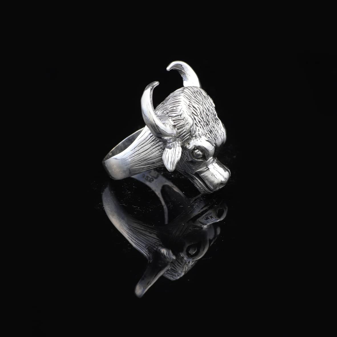 925K Sterling Silver Bull Ring