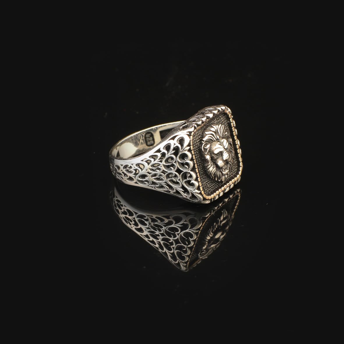Lion Ring Gothic Ring Animal Signet Ring Vintage Ring Sterling Silver Ring Pinky Ring Statement Ring Gift for Him