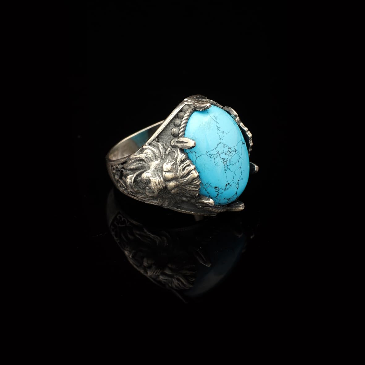 Men's Genuine Turquoise Lion Signet Ring - Vintage 925 Sterling Silver Oval Gemstone Statement Ring - Handmade Polished Engagement Ring with Custom Engraving