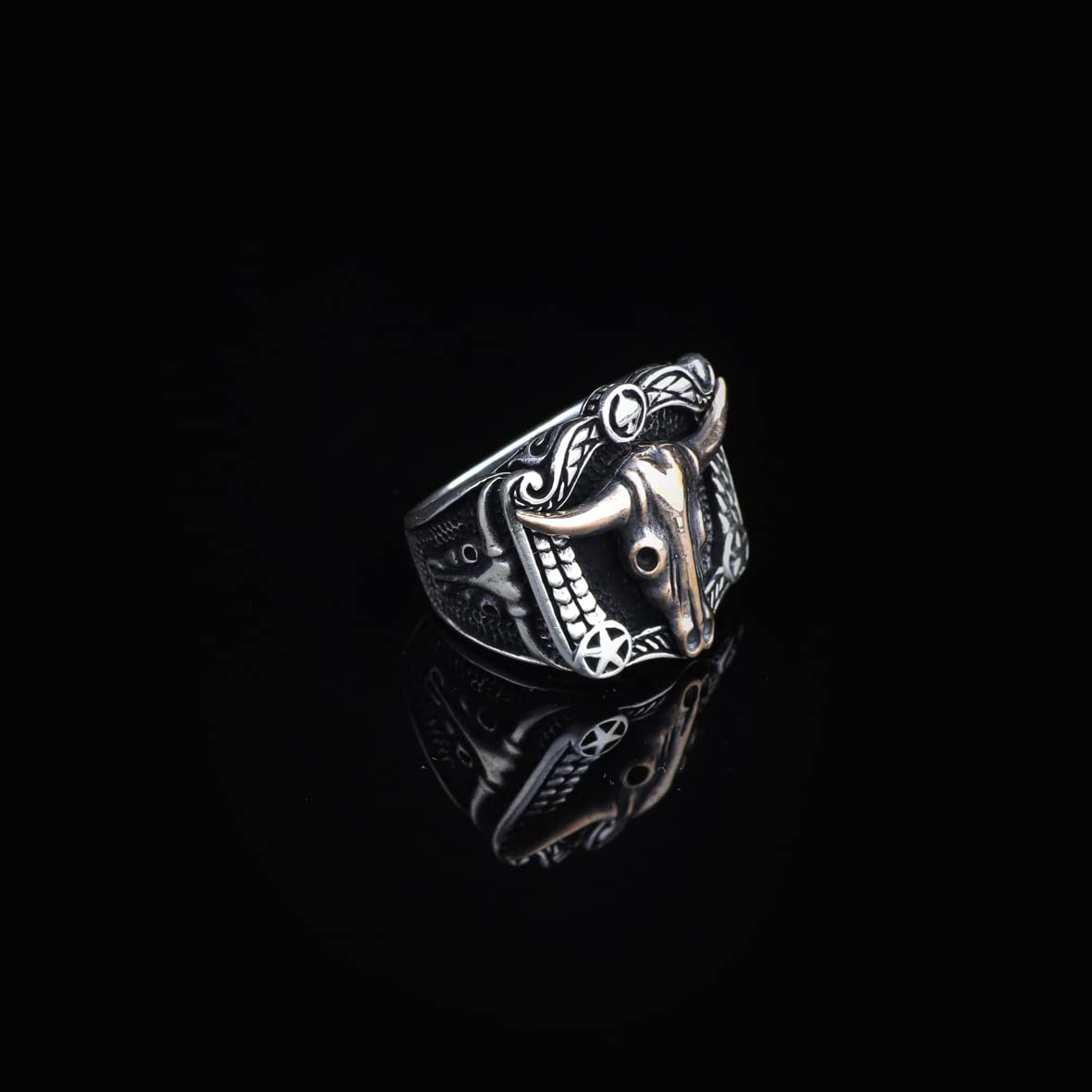 925K Sterling Silver Bull Ring