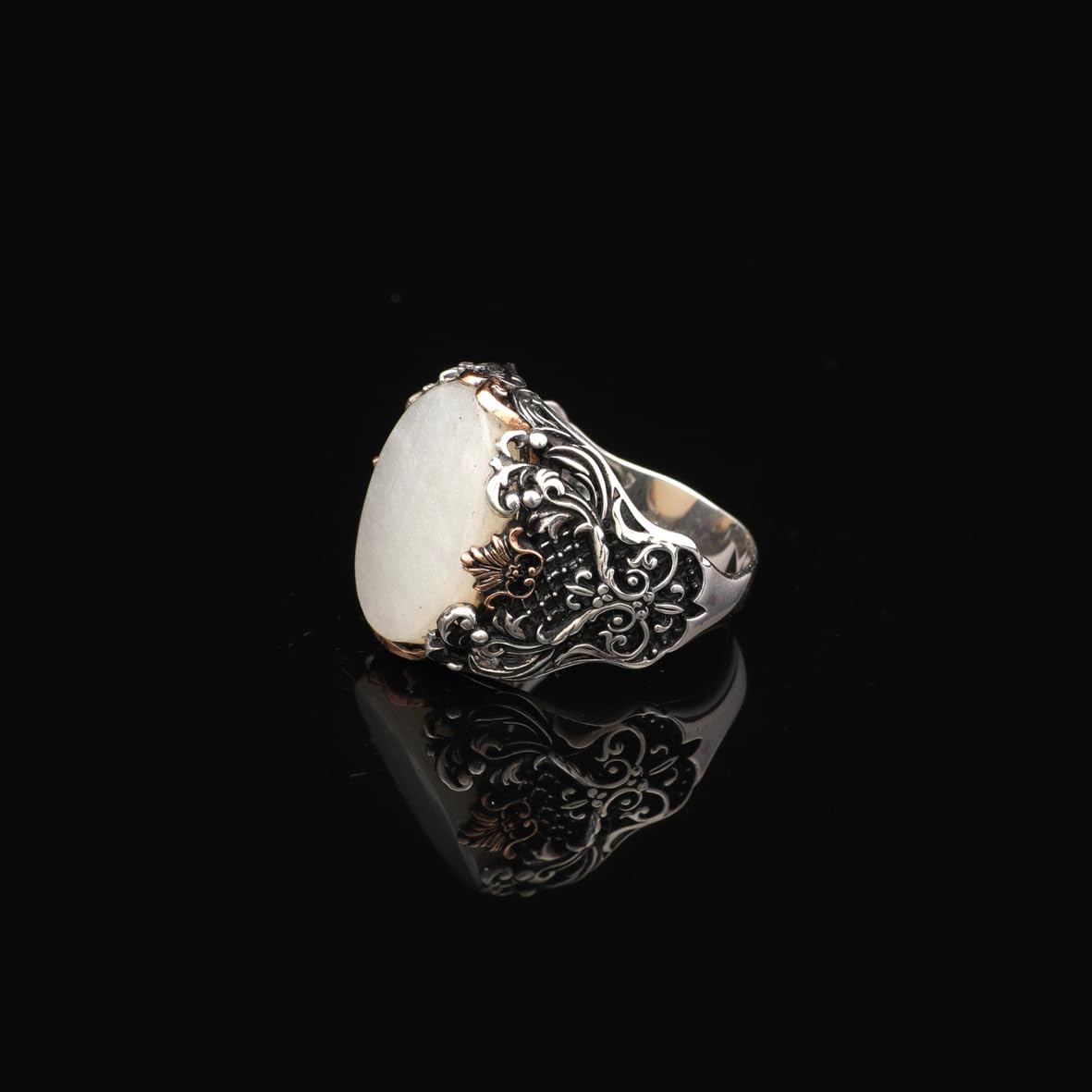 Vintage Mother of Pearl Ring for Men – Oval Gemstone