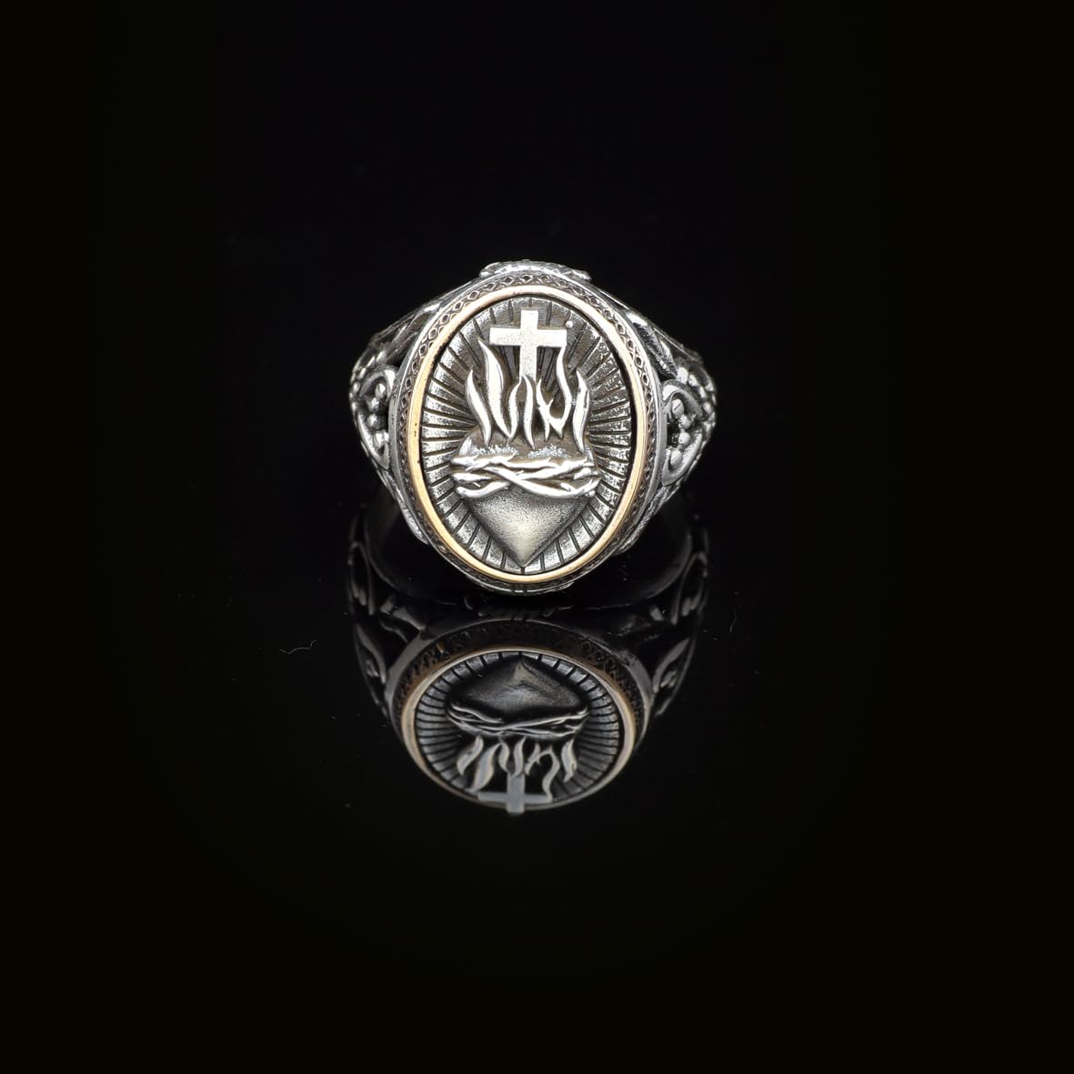 Men's 925 Sterling Silver Cross Signet Ring - Christian Vintage Statement Ring - Polished Handmade Engagement Ring with Custom Engraving - Silver Polishing Cloth Gift Included