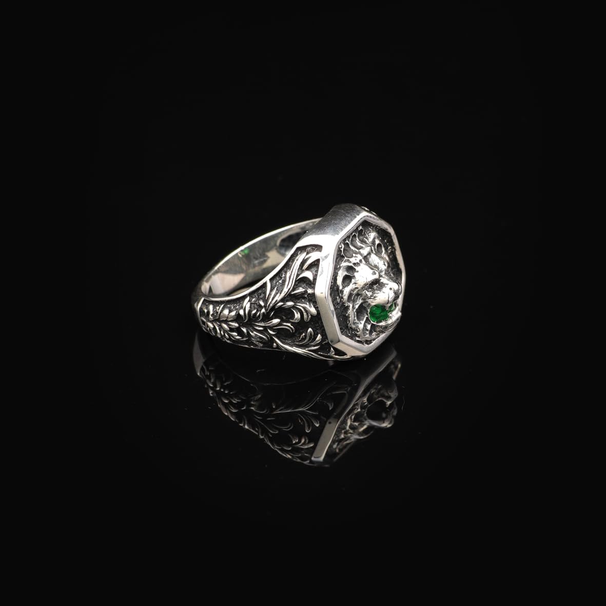 Handmade Vintage Lion Signet Pinky Ring - 925 Sterling Silver Men's Engagement Ring with Micro Jade Gemstone