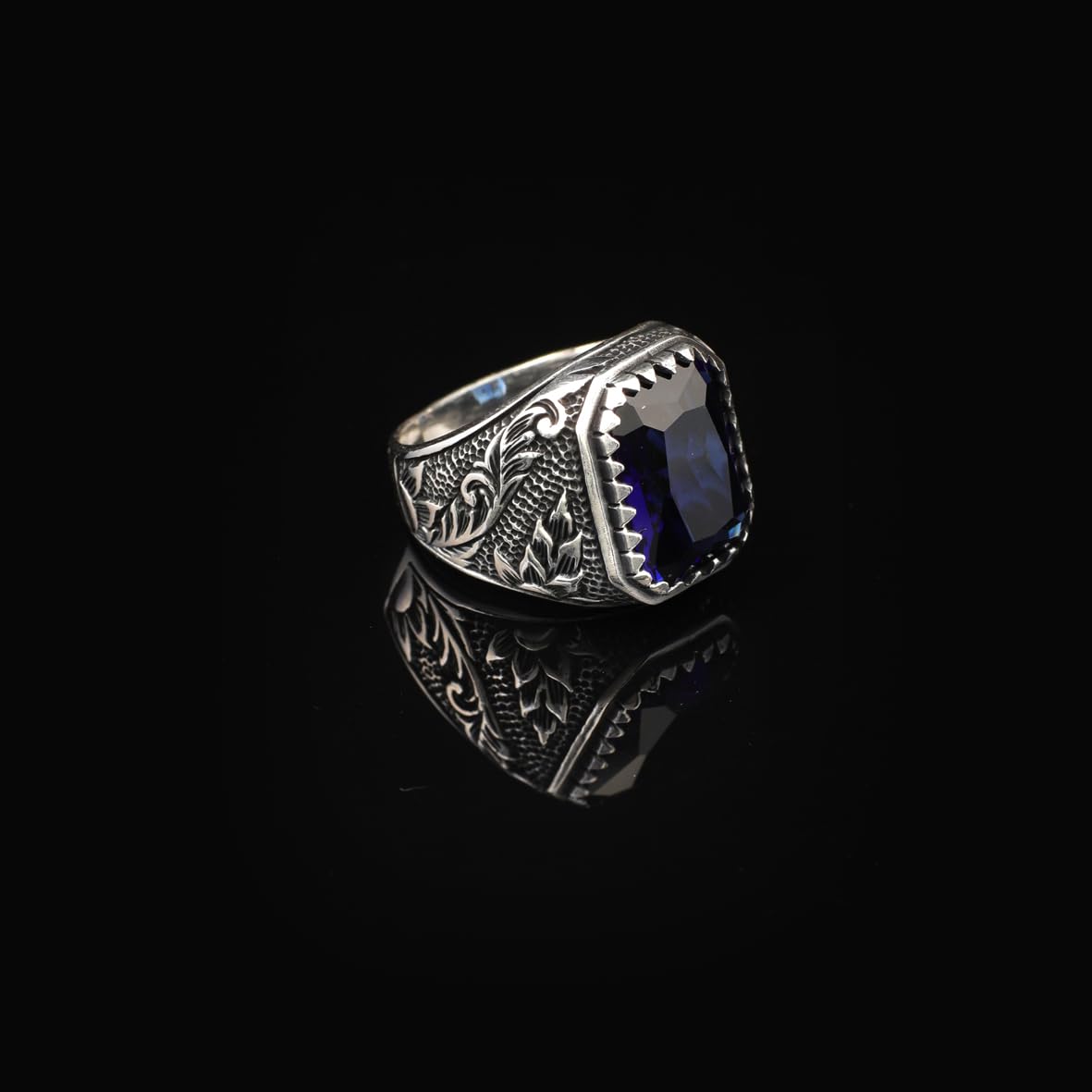 Handmade Blue Sapphire Gemstone Engagement Ring for Men Vintage 925 Sterling Silver
