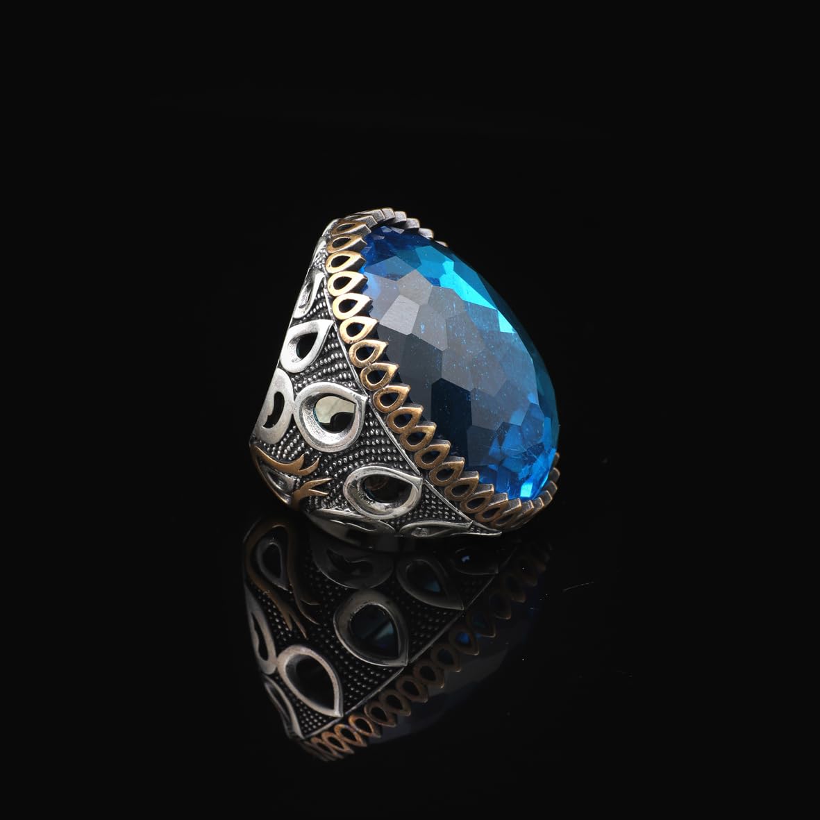Aquamarine Ring -Oval Gemstone