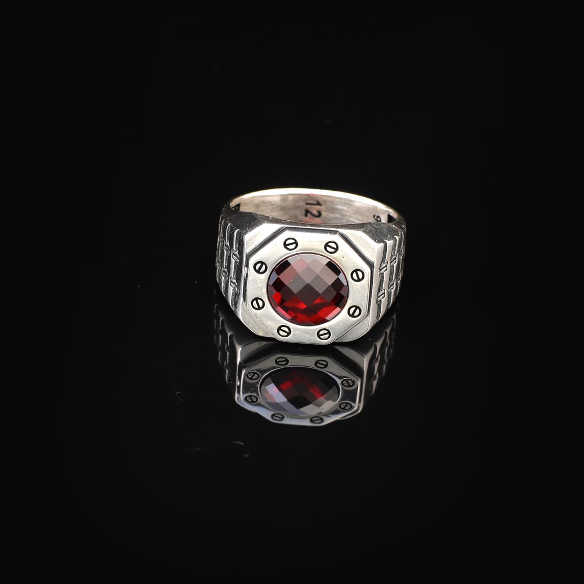 Handmade Garnet Gemstone Round Stone Watch Band Model Ring for Men Vintage 925 Sterling Silver