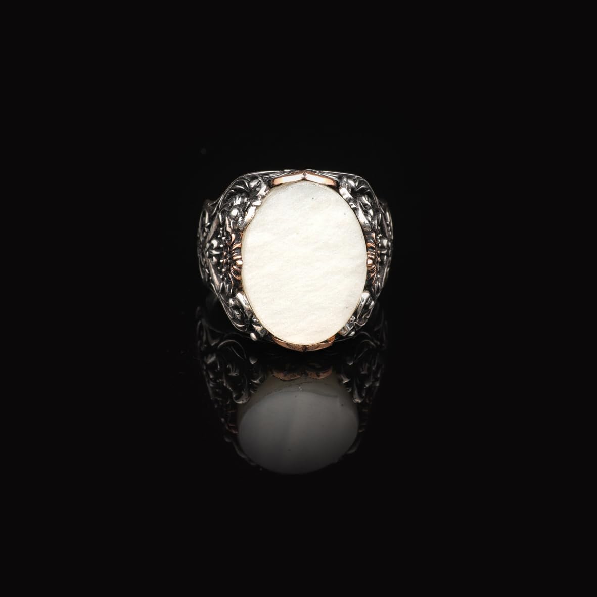 Vintage Mother of Pearl Ring for Men – Oval Gemstone