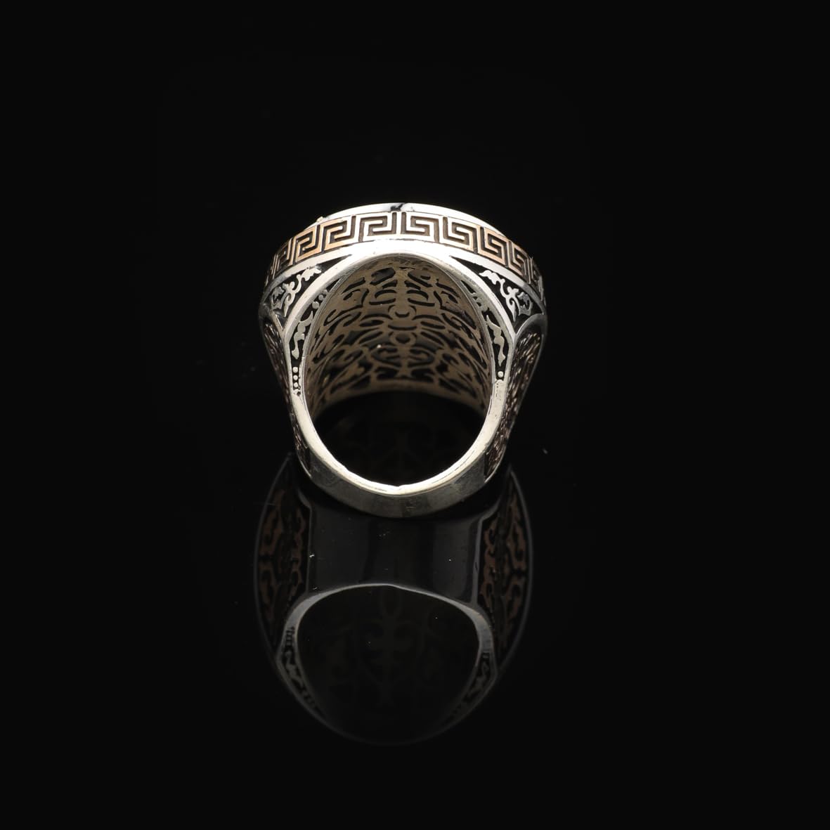 White Turquoise Men’s Ring with Large Oval Stone – Vintage 925 Sterling Silver Ring