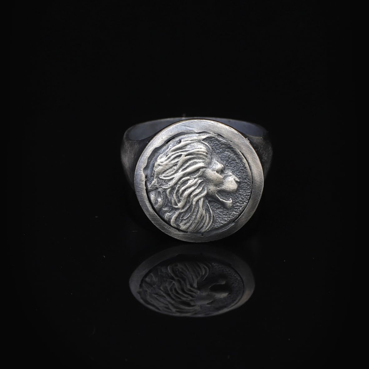 Handmade Lion Signet Ring - 925 Sterling Silver Men's Ring