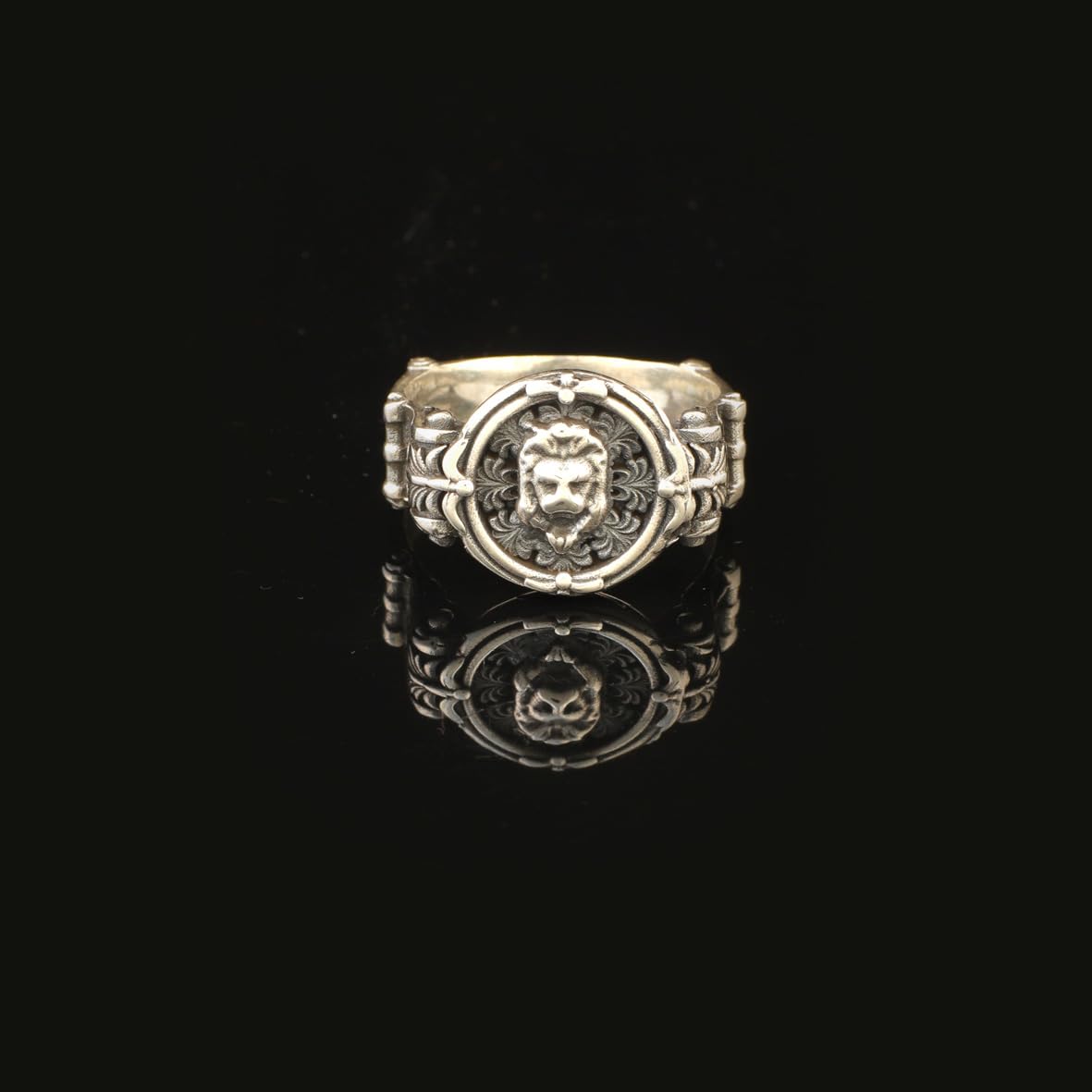 Lion Ring Silver Signet Ring Animal Gothic Ring Statement Ring Vintage Ring Pinky Ring Sterling Silver Ring Gift for Him Handmade