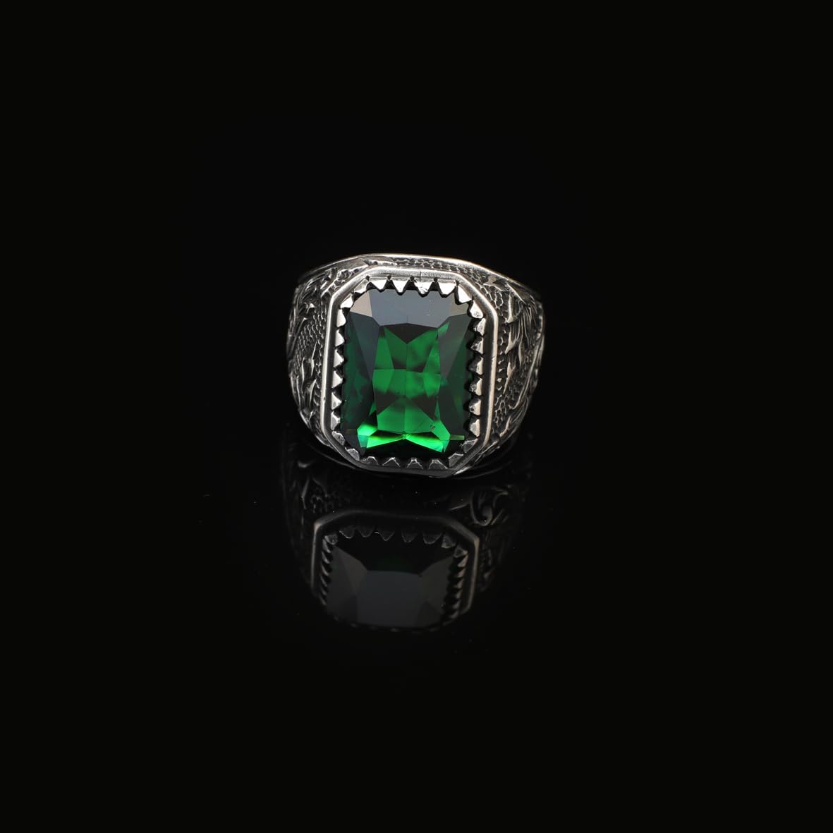 Handmade Emerald Gemstone Engagement Ring for Men Vintage 925 Sterling Silver