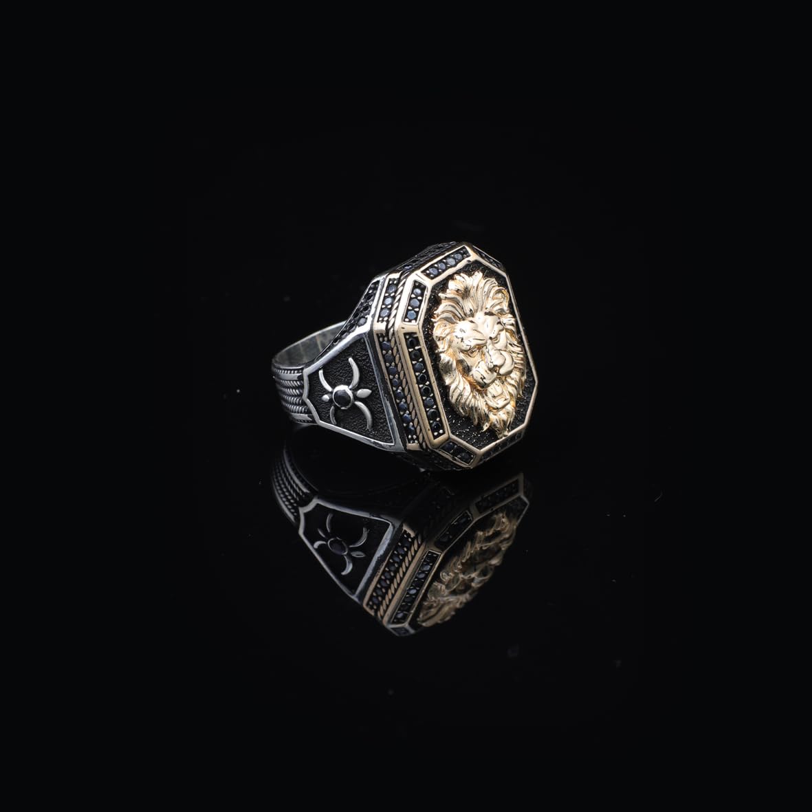 Micro Onyx Stone Lion Ring - Signet Gemstone Ring for Men Vintage Handmade 925 Sterling Silver - Comes with Silver Polishing Cloth Gift