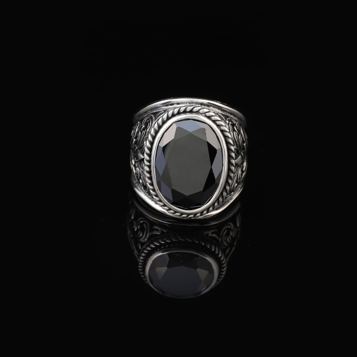 Handmade Onyx Gemstone Oval Stone Engagement Ring for Men Vintage 925 Sterling Silver