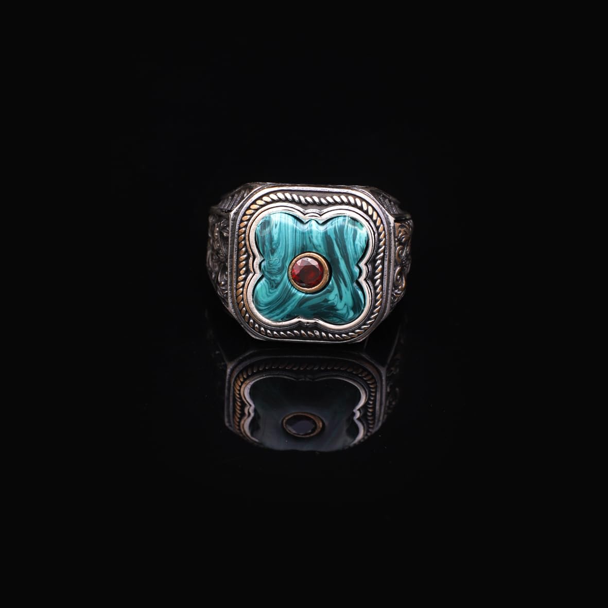 Vintage Handmade Malachite Ring with Ruby Stone
