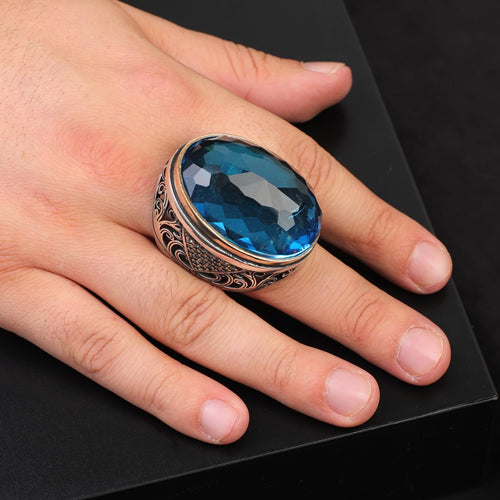 Aquamarine Ring with Micro Sapphire