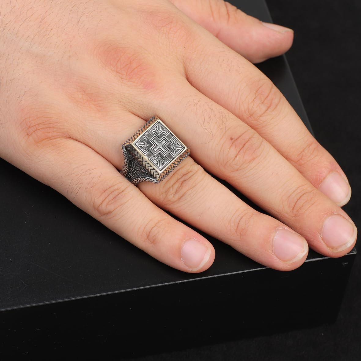 Men's 925 Sterling Silver Cross Signet Ring - Christian Vintage Statement Ring - Polished Handmade Engagement Ring with Custom Engraving - Silver Polishing Cloth Gift Included