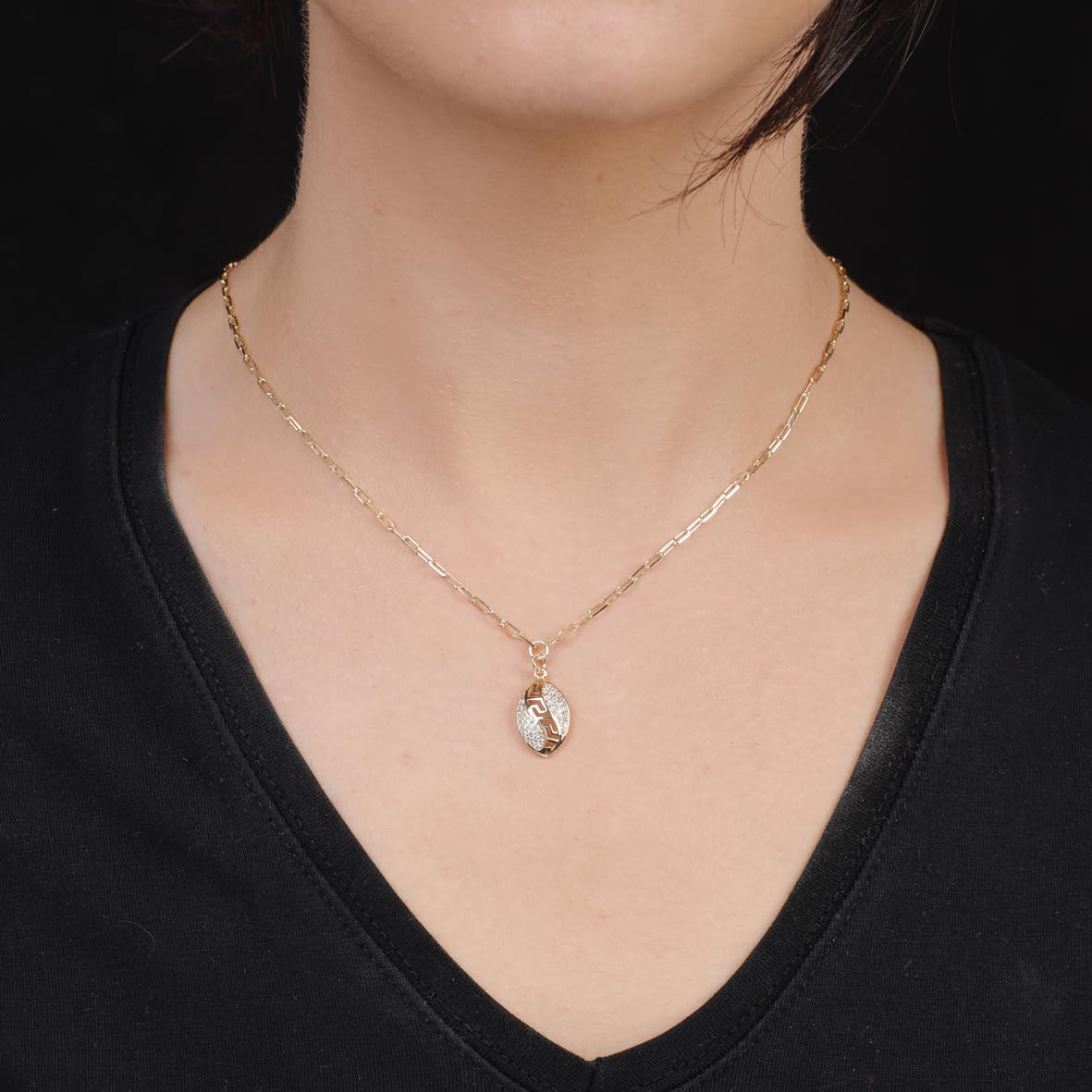 Sterling Silver Shell Necklace for Women - Charming Gold Plated Necklace - Aesthetic Jewelry Delight - Birthday Gifts for Women