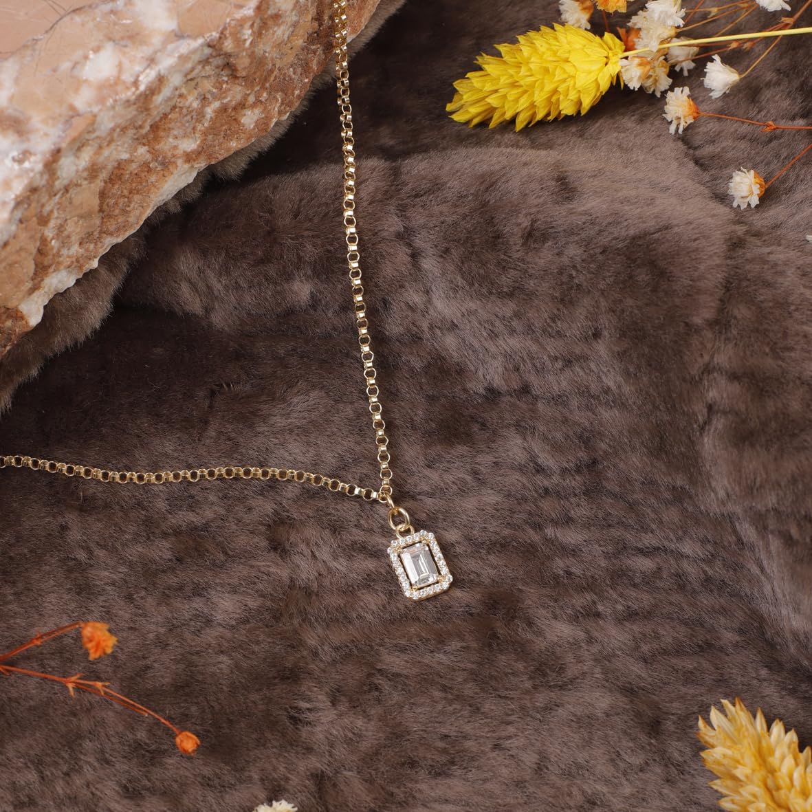 Baguette Necklace with Zircon Stone in Gold Plated Sterling Silver - Cute and Aesthetic Necklace - Gold Plated Sterling Silver for Women - Birthday Gifts for Women