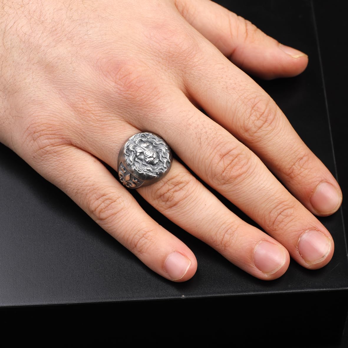 Handmade 925 Sterling Silver 3D Lion Signet Oxidized Ring - Men's Jewelry with Silver Polishing Cloth Gift