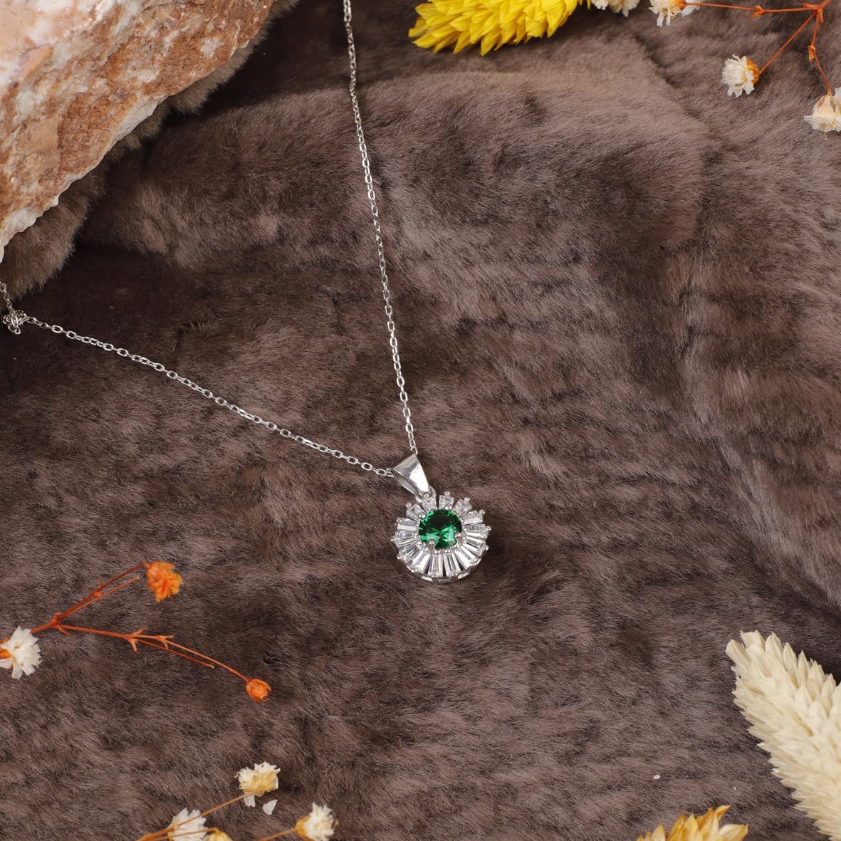 Emerald Necklace Sterling Silver Aesthetic Jewelry for Women - Aesthetic Sterling Silver Jewelry for Women - Birthday Gifts for Women